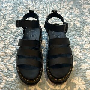 Dr Martens Women’s Blaire sandal black 10 US, only worn a few times like new